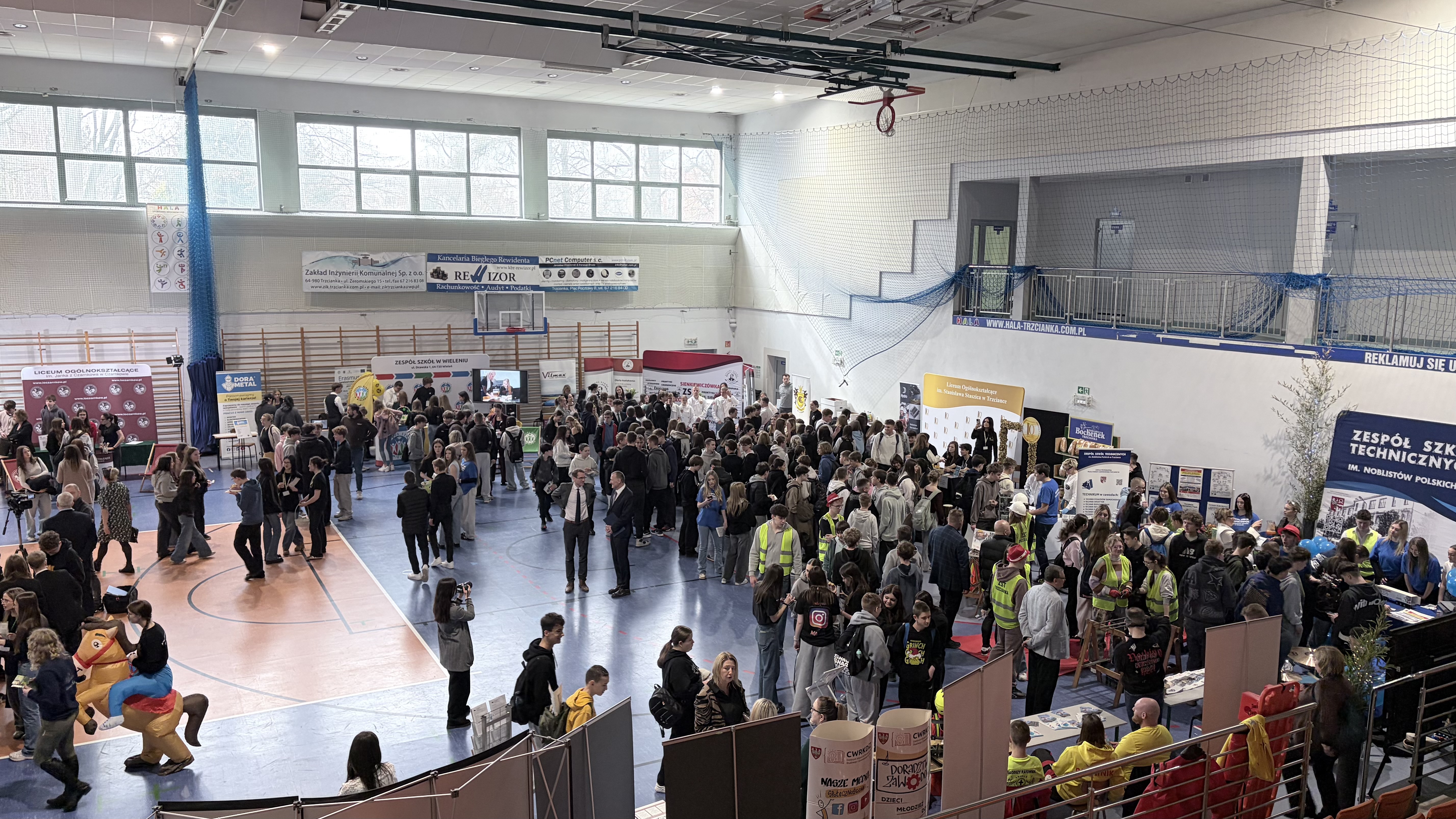 Giełda zawodów w Trzciance - zdjęcia